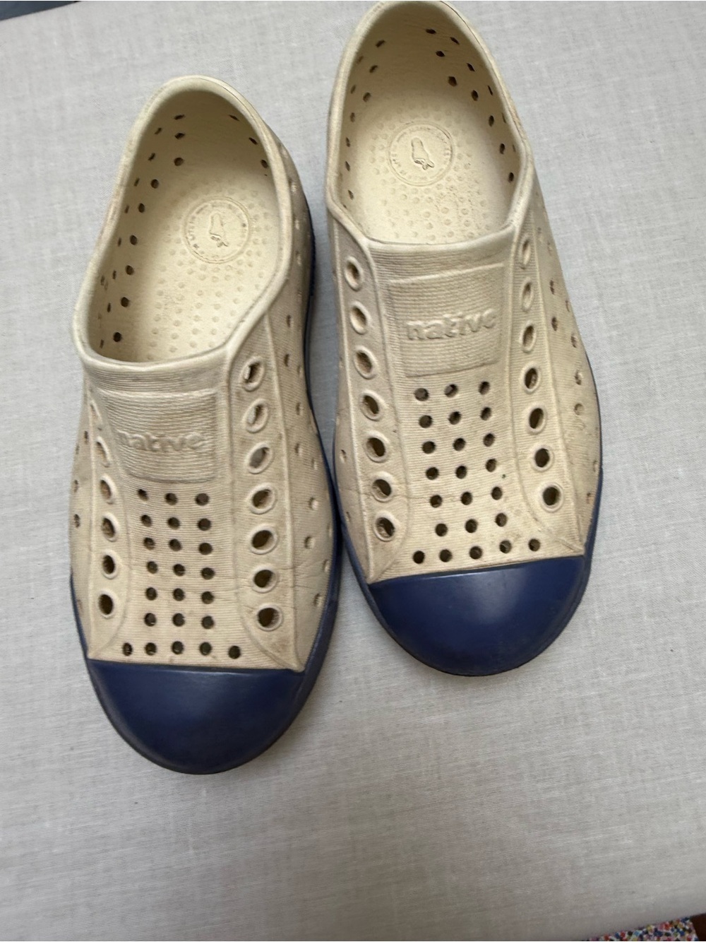 Native Kids Jefferson Slip-On Water Shoes in Beige and Navy 10